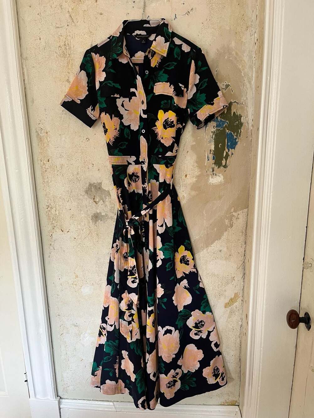 Banana Republic Navy Blue Floral Short Sleeve Button-Up Midi Dress Size 0